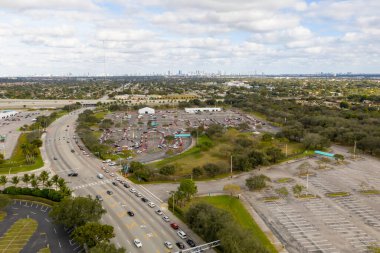 Covid 19 Coronavirus Aşısı için Miami FL ABD 'deki randevu hatları