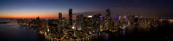 空中薄明夜のパノラマ Miami Brickell — ストック写真
