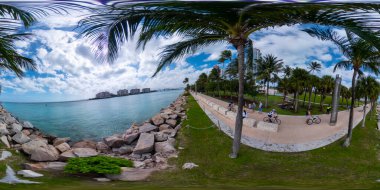 Miami Beach, FL, ABD - 20 Şubat 2021: Miami Beach South Pointe Park 360 vr fotoğraf