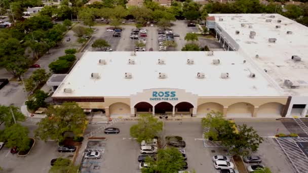 Ross Burlington Lojas Varejo Shopping Tiro Com Drone Aéreo — Vídeo de Stock