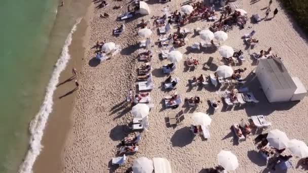 Tourists Sunbathing Miami Beach Spring Break Aerial — Stock Video