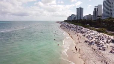 Üniversite öğrencileri bahar tatili Miami Beach FL ABD hava klibi