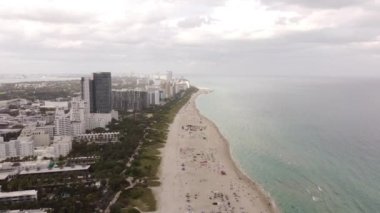 Miami Plajı bahar tatili 2021 Hava aracı 4K ile çekildi