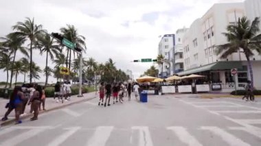 FPV görüntüleri Miami Beach Ocean Drive Spring Break 2021