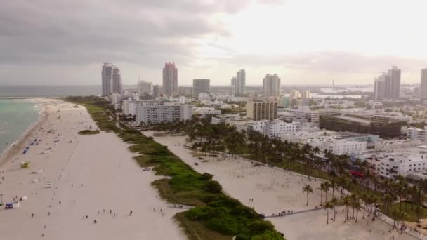 Landschaftliche Landschaft Miami Beach Spring Break 2021 — Stockvideo