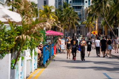 Miami Beach 2021 'deki bahar tatili sahnesi.