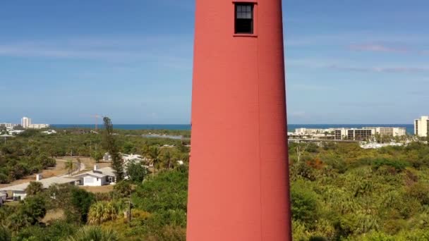 Воздушный Подъем Выявить Юпитер Маяк Флориды Исторической Достопримечательностью — стоковое видео