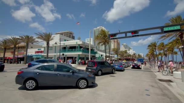 Spring Break Beach Scene Fort Lauderdale Gimbal Stabilized Footage — Stock Video