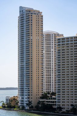 Üç Tequesta Point Apartman Kulesi Fotoğrafı Miami FL