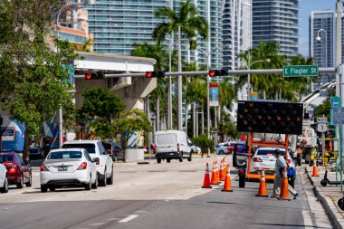 Şehir merkezi Miami Florida 'da.