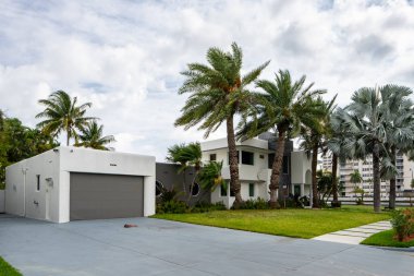 Hollywood Lakes Mahallesi 'nin Florida' daki tek kişilik aile evleri serisi.