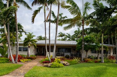 Hollywood Lakes Mahallesi 'nin Florida' daki tek kişilik aile evleri serisi.