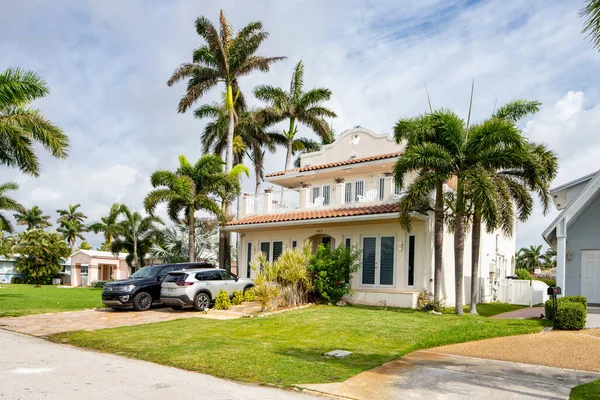 Série Photos Maisons Unifamiliales Dans Quartier Hollywood Lakes Lotissement Floride — Photo