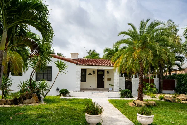 Photo Series Single Family Homes Hollywood Lakes Neighborhood Subdivision Florida — Stock Photo, Image
