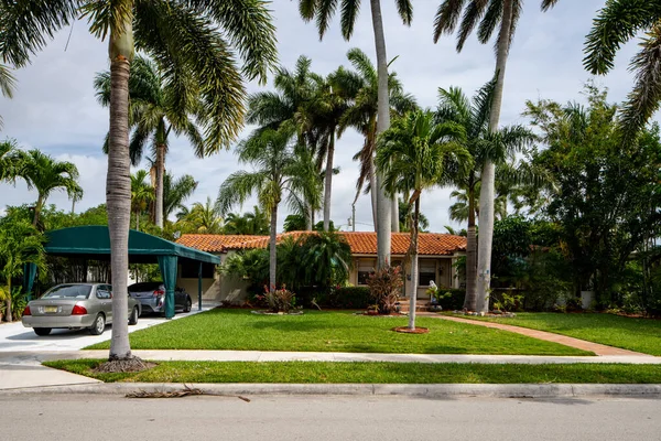 Série Fotos Casas Unifamiliares Bairro Hollywood Lakes Subdivisão Florida Eua — Fotografia de Stock