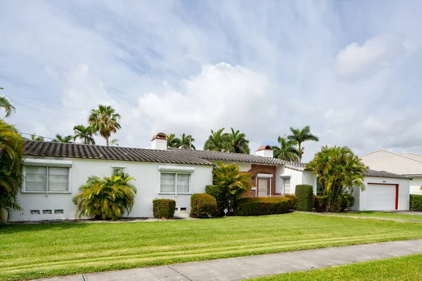Photo Series Single Family Homes Hollywood Lakes Neighborhood Subdivision Florida — Stock Photo, Image