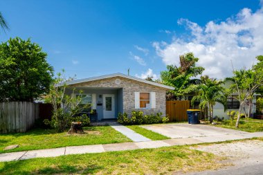 Şehirde modern bir ev.