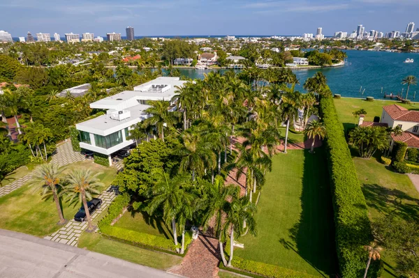 Miami Beach Usa May 2021 Αεροφωτογραφία Πολυτελούς Κατοικίας Στο Νησί — Φωτογραφία Αρχείου