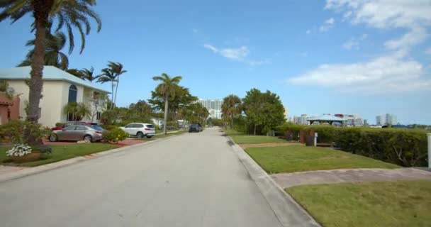 Luxury Homes Waterfront Dock Hollywood Northlake Florida — Stock Video