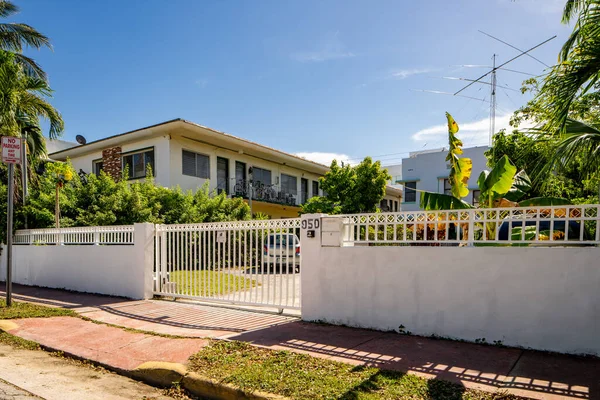 Miami Beach Verenigde Staten Mei 2021 Foto Van Een Meergezinswoning — Stockfoto