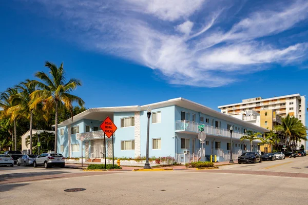 Miami Beach Estados Unidos Mayo 2021 Foto Edificio Apartamentos Multifamiliares — Foto de Stock