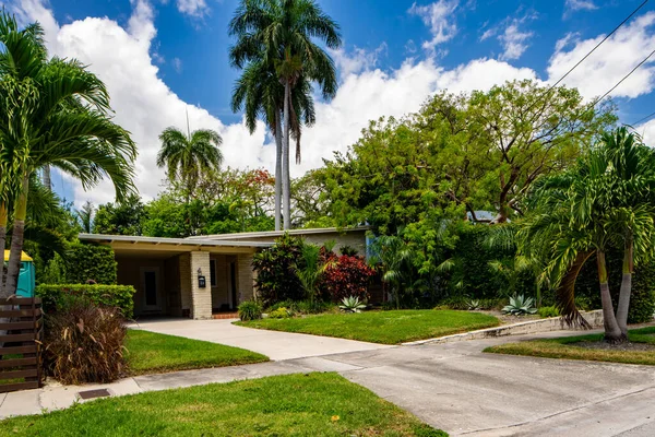 Brickell Floride États Unis Mai 2021 Photo Une Maison Unifamiliale — Photo