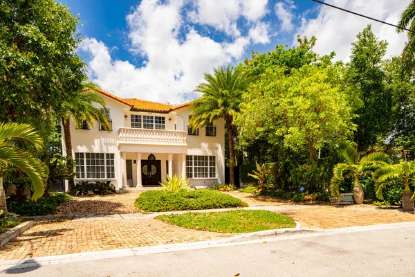 Brickell Floride États Unis Mai 2021 Photo Une Maison Unifamiliale — Photo