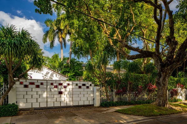 Miami Beach Amerika Serikat Mei 2021 Foto Sebuah Rumah Keluarga — Stok Foto