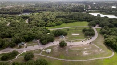Aerial 4k görüntüleri Tree Tops Park Davie FL ABD