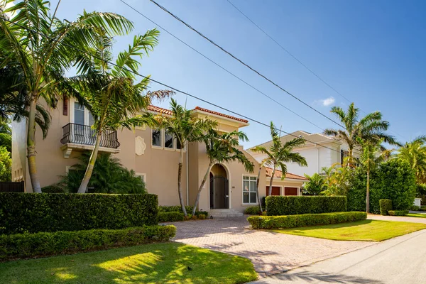 Delray Beach Estados Unidos Mayo 2021 Casa Unifamiliar Barrio Tropic — Foto de Stock