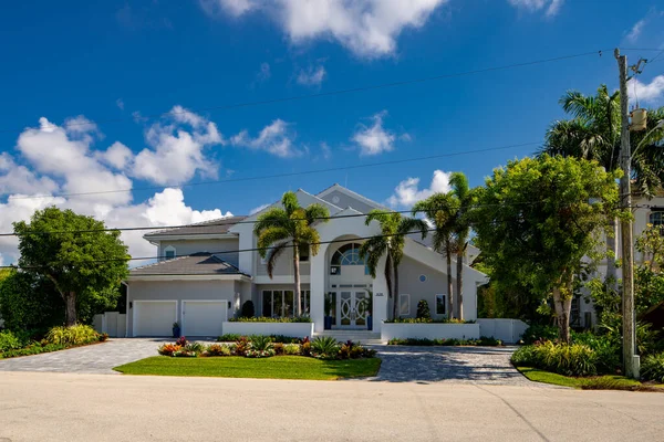 Delray Beach Estados Unidos Mayo 2021 Casa Unifamiliar Barrio Tropic — Foto de Stock