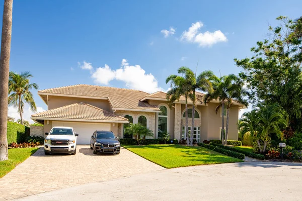 Delray Beach Estados Unidos Mayo 2021 Casa Unifamiliar Barrio Tropic — Foto de Stock