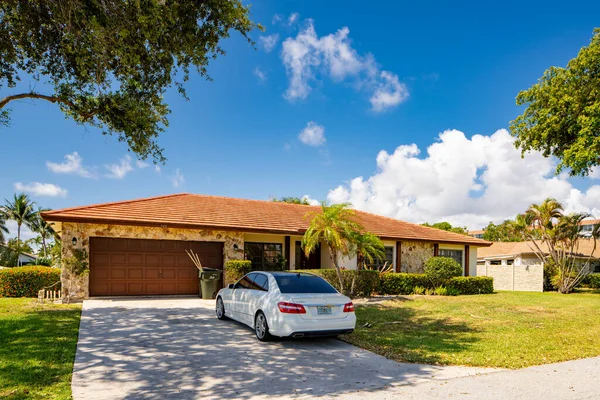 Delray Beach Eua Maio 2021 Única Casa Família Tropic Isle — Fotografia de Stock