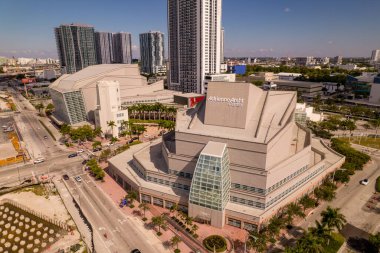 Miami, FL, ABD - 28 Mayıs 2021: Adrienne Sanat Merkezi