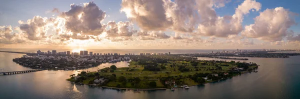 Prachtige Zonsopgang Boven Miami Luchtfoto Panorama Het Oosten Richting Oceaan — Stockfoto