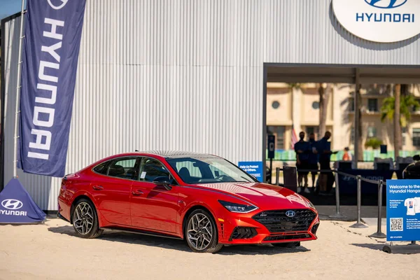 Miami Beach Estados Unidos Mayo 2021 Nuevo Hyundai Rojo Exhibición — Foto de Stock