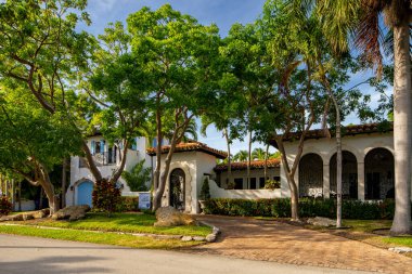 Miami, FL, ABD - 3 Haziran 2021 Key Biscayne Miami FL ABD 'deki lüks bekar aile evi