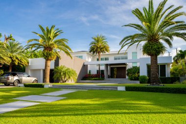 Miami, FL, ABD - 3 Haziran 2021 Key Biscayne Miami FL ABD 'deki lüks bekar aile evi