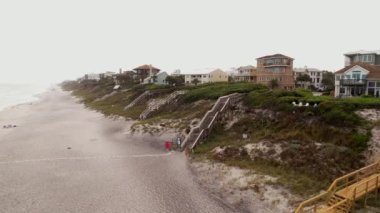 Luxury Airbnb Tatil Havalimanı 'nın klibi Seaside Beach Florida USA 4k' de kalıyor.