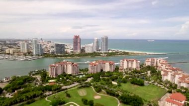 Miami Sahili ile Fisher Adası arasında 5 km havacılık körfezi