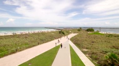 Miami Sahili 5k Tropik Sahne 2021 Yazı