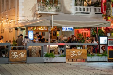 Miami, FL, ABD - 9 Temmuz 2021: SoCal Cantina Modern Taqueria Mary Brickell Village