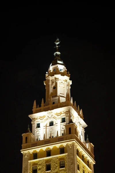 Foto Notturna Della Miami Freedom Tower — Foto Stock