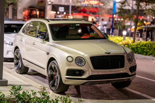 Miami États Unis Juillet 2021 Nouveau Vus Luxe Bentley Bentayga — Photo