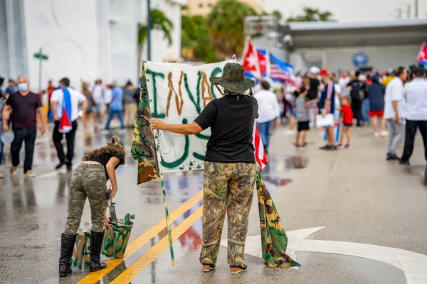 Miami Usa July 2021 Photo People Protesting Support Cuba Rally — Stock Photo, Image