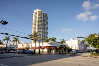 Miami Beach, FL, ABD - 16 Temmuz 2021: Sazon Cuban Cuisine Miami Beach FL