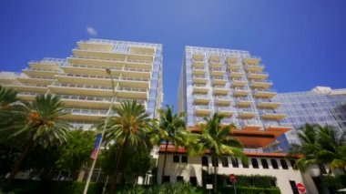 Sörf Kulübü Surfside Miami FL. 4k hareket videosu