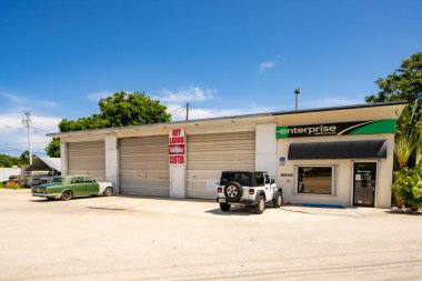 Key Largo, FL, ABD - 1 Ağustos 2021 Florida KEys Key Largo 'da iş