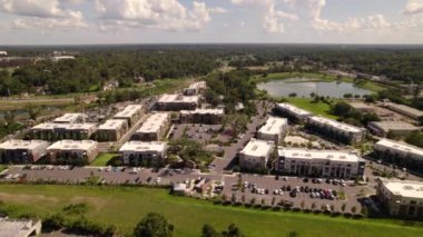  FSU 'daki öğrenci yurdunun 5k hava görüntüsü.