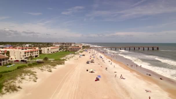 Mensen Bezoeken Augustine Beach Florida Zomertijd Bestemming Luchtfoto Gemaakt — Stockvideo